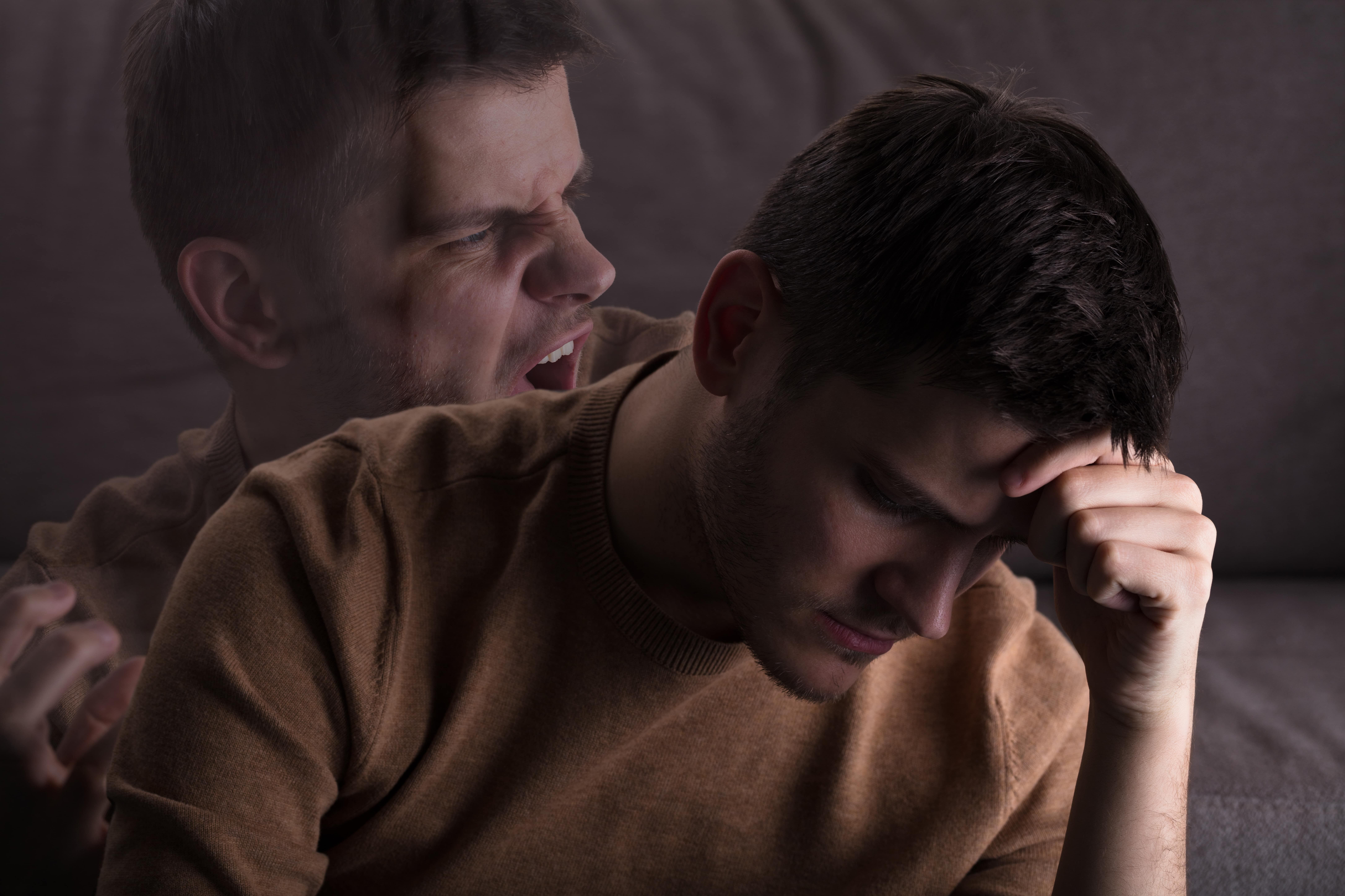 man struggling with bipolar disorder